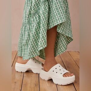 Crocs Stomp Slide Chalk White Platform Sandals Womens Size 8 209346-0WV NWT